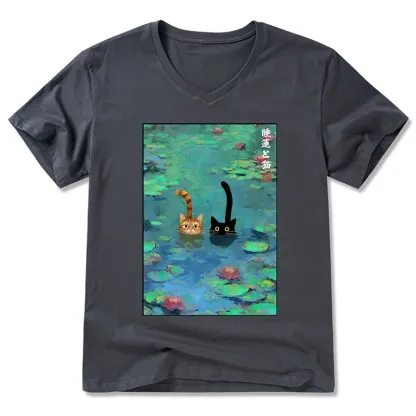 Tokyo-Tiger Funny Cats Swimming In Lilies V-Neck Classic T-Shirt