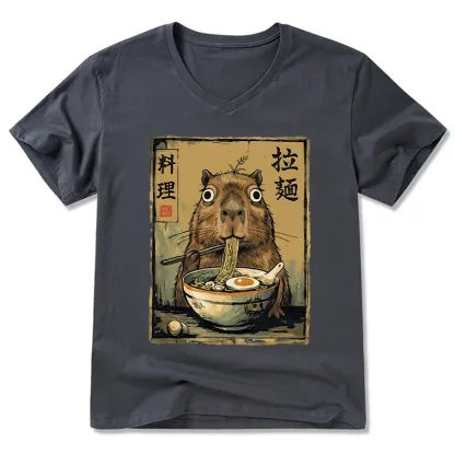 Tokyo-Tiger Cute Capybara Eating Ramen V-Neck Classic T-Shirt
