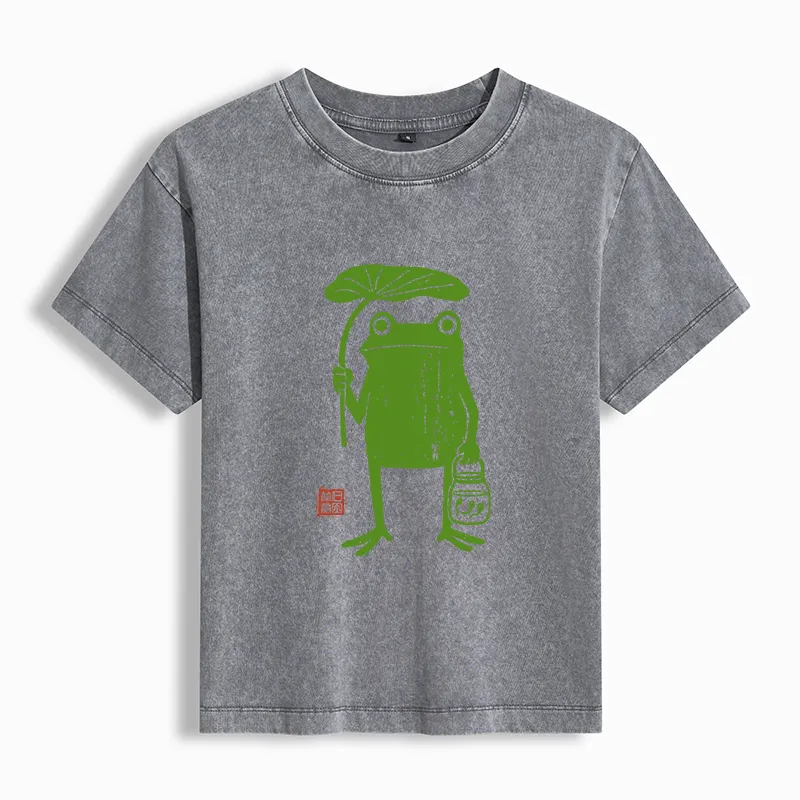 Tokyo-Tiger Frogs Taking Shelter From The Rain Women's Washed T-shirt