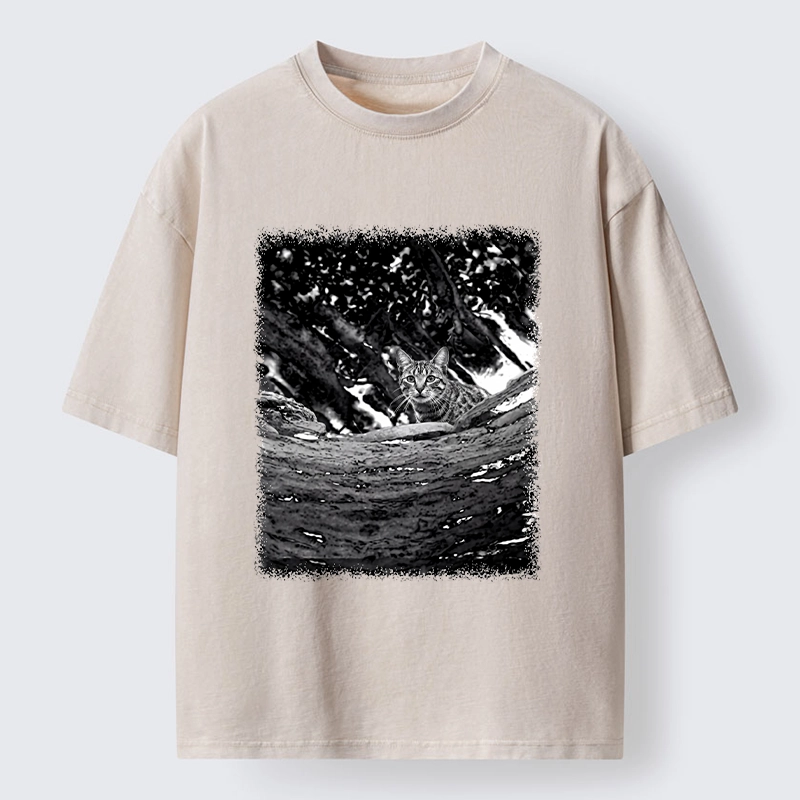 Tokyo-Tiger Vintage Style Tabby Cat Portrait Washed T-Shirt