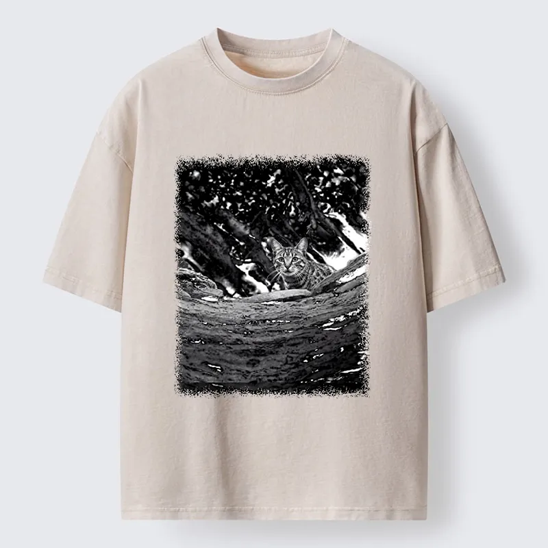 Tokyo-Tiger Vintage Style Tabby Cat Portrait Washed T-Shirt