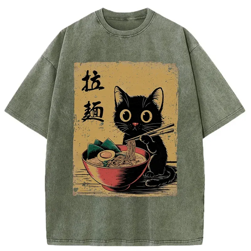 Tokyo-Tiger Retro Black Cat Eating Ramen Washed T-Shirt