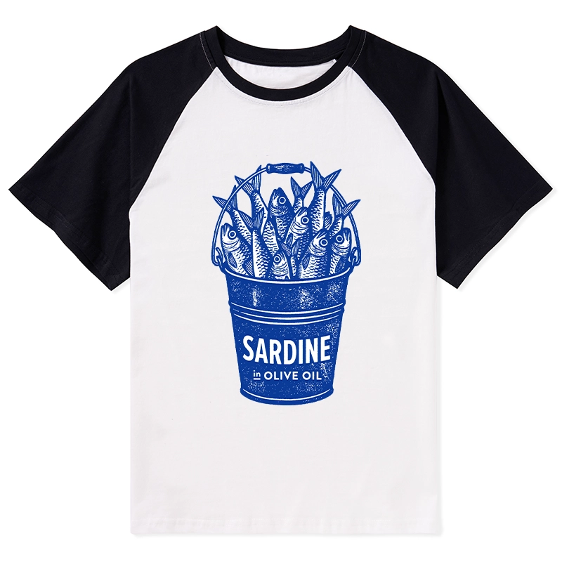 Tokyo-Tiger Vintage Bucket Full Of Fresh Sardines Raglan T-shirt