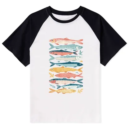 Tokyo-Tiger Beautiful Colorful Fish In The Sea Raglan T-shirt