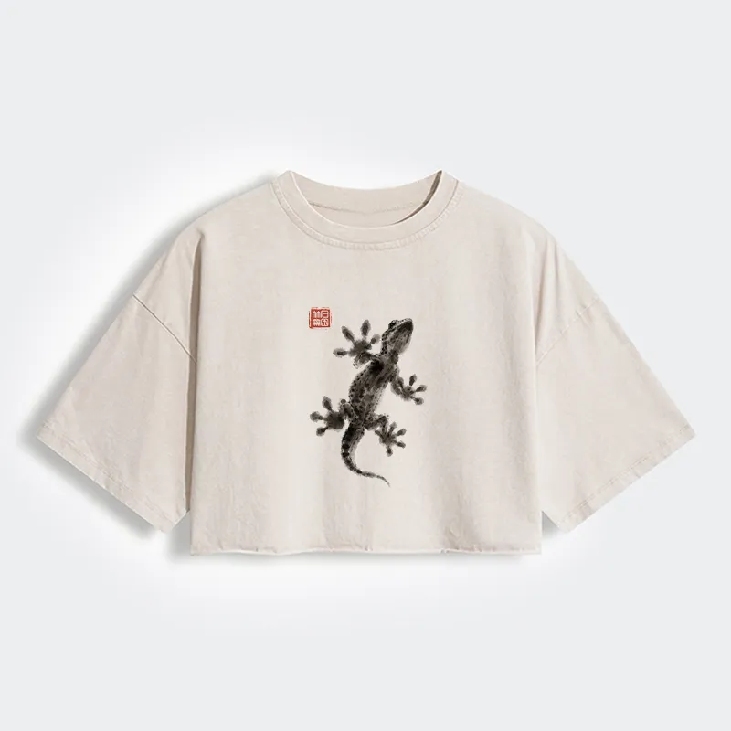 Tokyo-Tiger Minimal Asian Ink Brush Gecko Vibe Women's Washed Crop T-Shirt