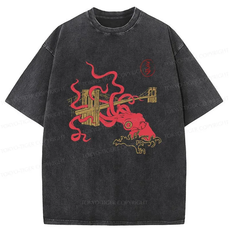 Tokyo-Tiger Giant Octopus Brooklyn Bridge Washed T-Shirt