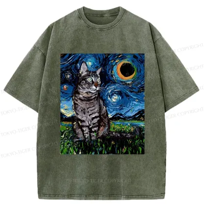 Tokyo-Tiger Cat On The Grass Washed T-Shirt