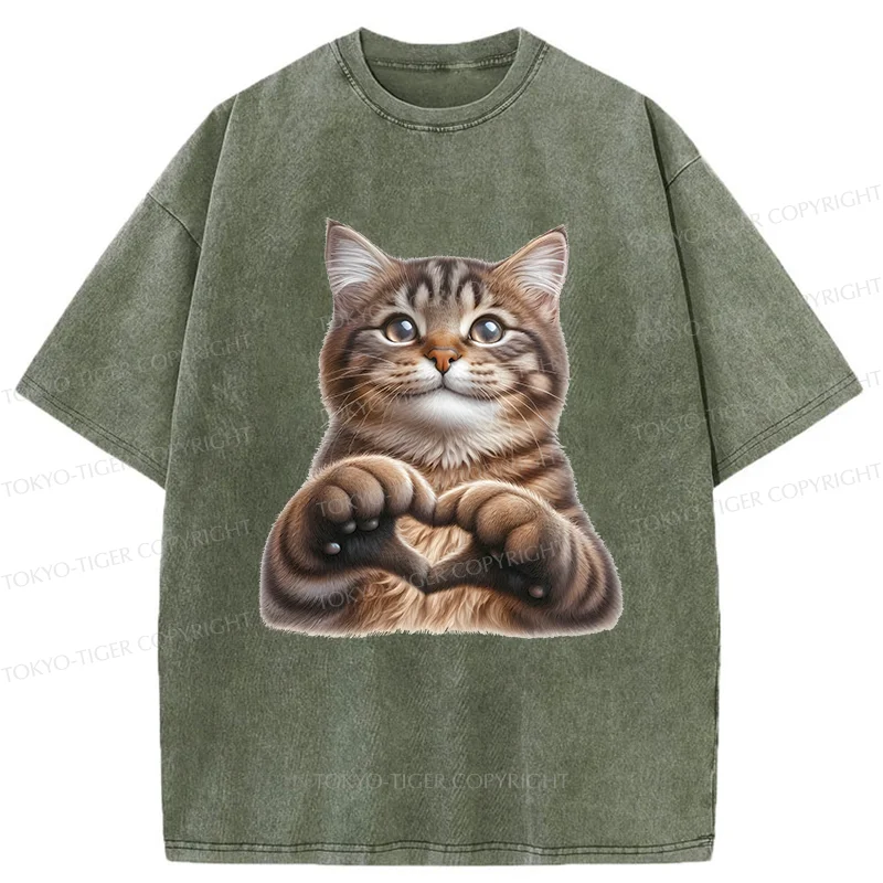 Tokyo-Tiger Cat Making Heart Gesture Washed T-Shirt
