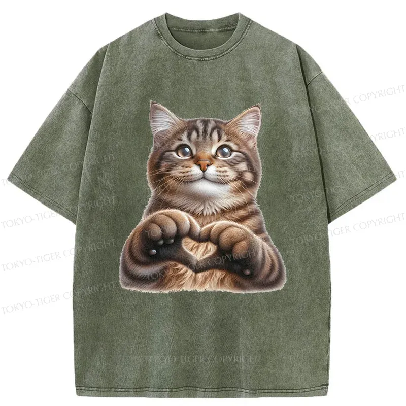 Tokyo-Tiger Cat Making Heart Gesture Washed T-Shirt