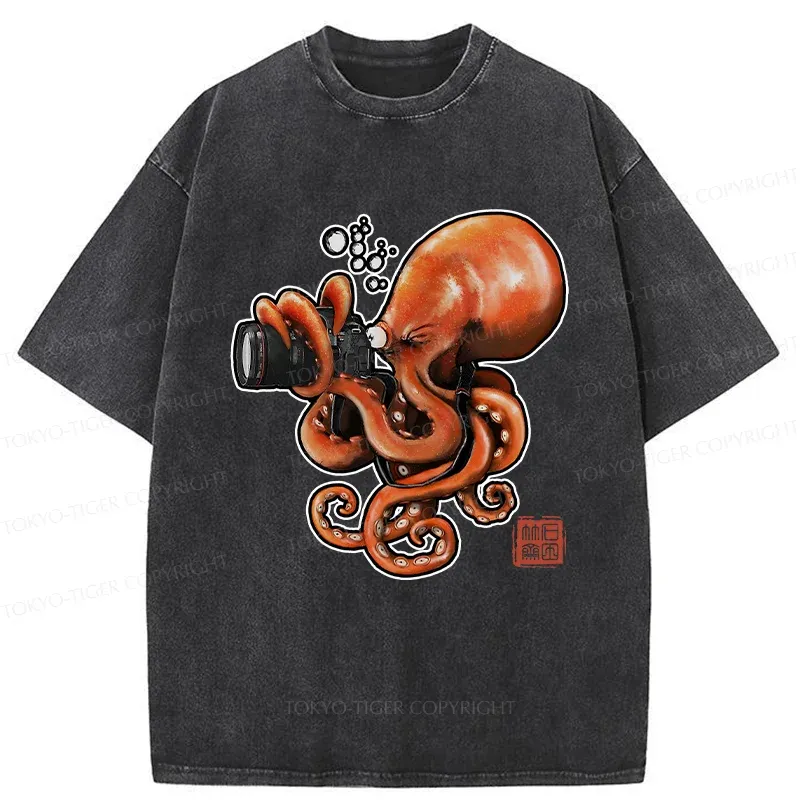 Tokyo-Tiger Photographer Octopus Washed T-Shirt
