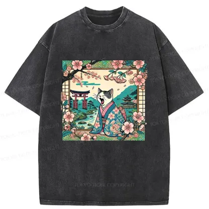 Tokyo-Tiger Yawning Cat Washed T-Shirt
