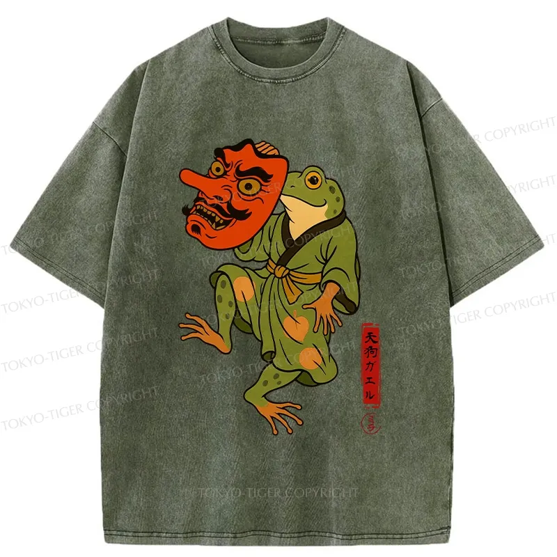 Tokyo-Tiger Frog Holding A Tengu Mask Washed T-Shirt
