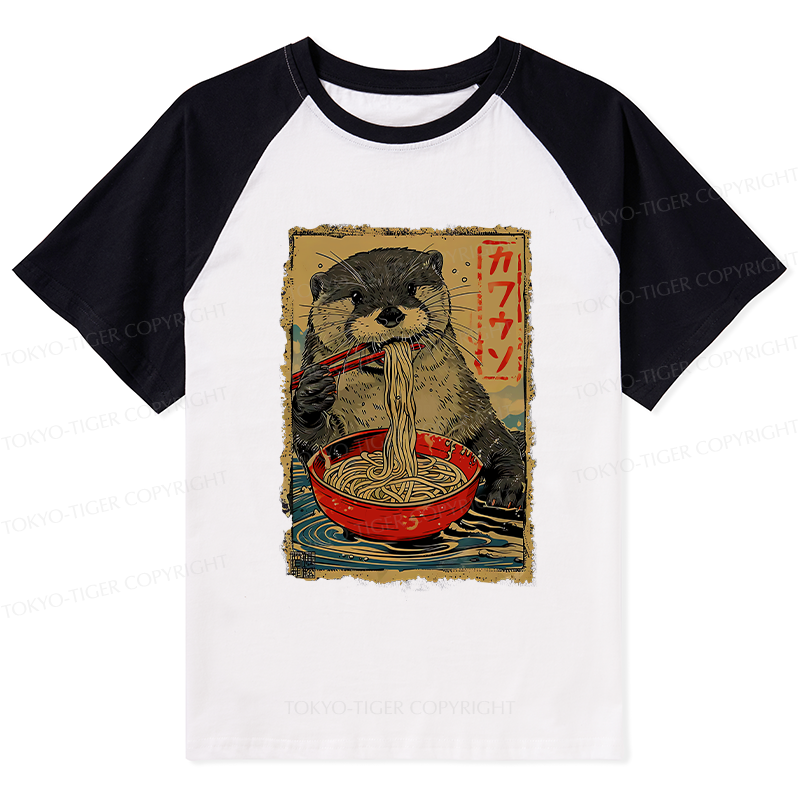 Tokyo-Tiger Otter Eating Ramen Japan Raglan T-shirt