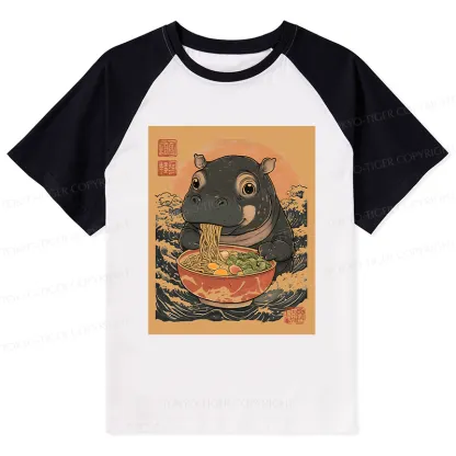 Tokyo-Tiger Moo Deng Eat Ramen Raglan T-shirt