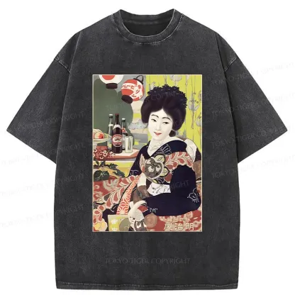 Tokyo-Tiger Geisha Drinking Beer Washed T-Shirt