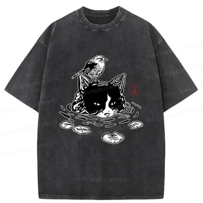 Tokyo-Tiger Cat Taking A Bath Washed T-Shirt