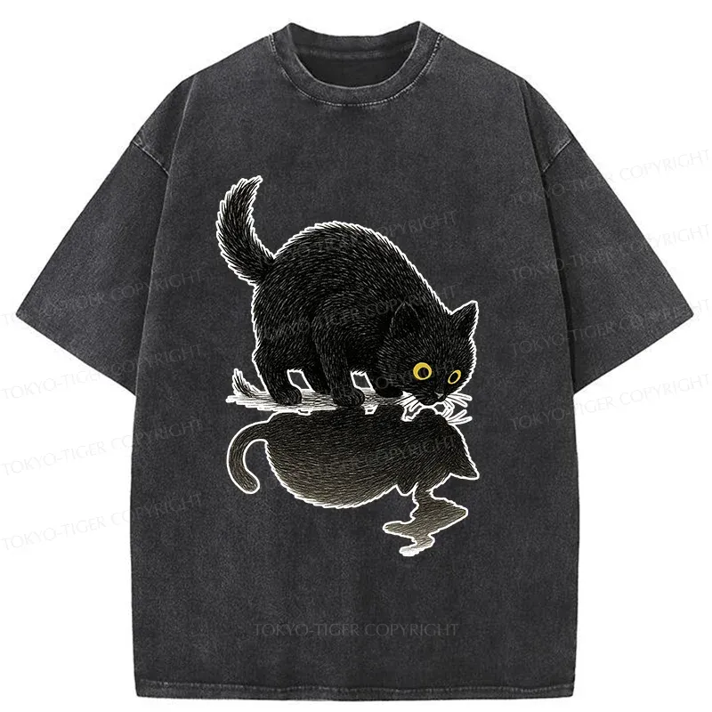 Tokyo-Tiger Cat Drinking Water Washed T-Shirt