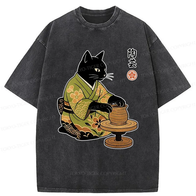 Tokyo-Tiger Cat Making Pottery Washed T-Shirt
