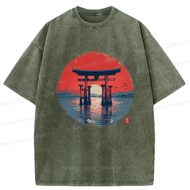 Tokyo-Tiger Retro Japanese Torii Gate Washed T-Shirt