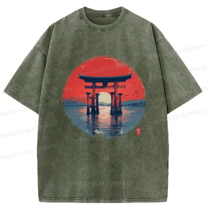 Tokyo-Tiger Retro Japanese Torii Gate Washed T-Shirt