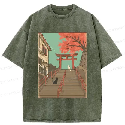 Tokyo-Tiger Encountering At The Torii Gate Washed T-Shirt