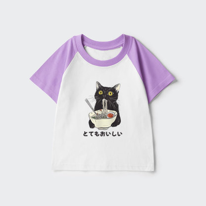 Tokyo-Tiger Cats Eat Ramen Noodles Kids Raglan T-shirt