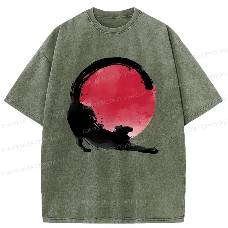 Tokyo-Tiger Black Cat Stretching Washed T-Shirt