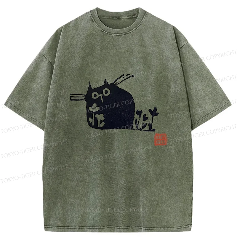 Tokyo-Tiger Cat On The Grass Washed T-Shirt