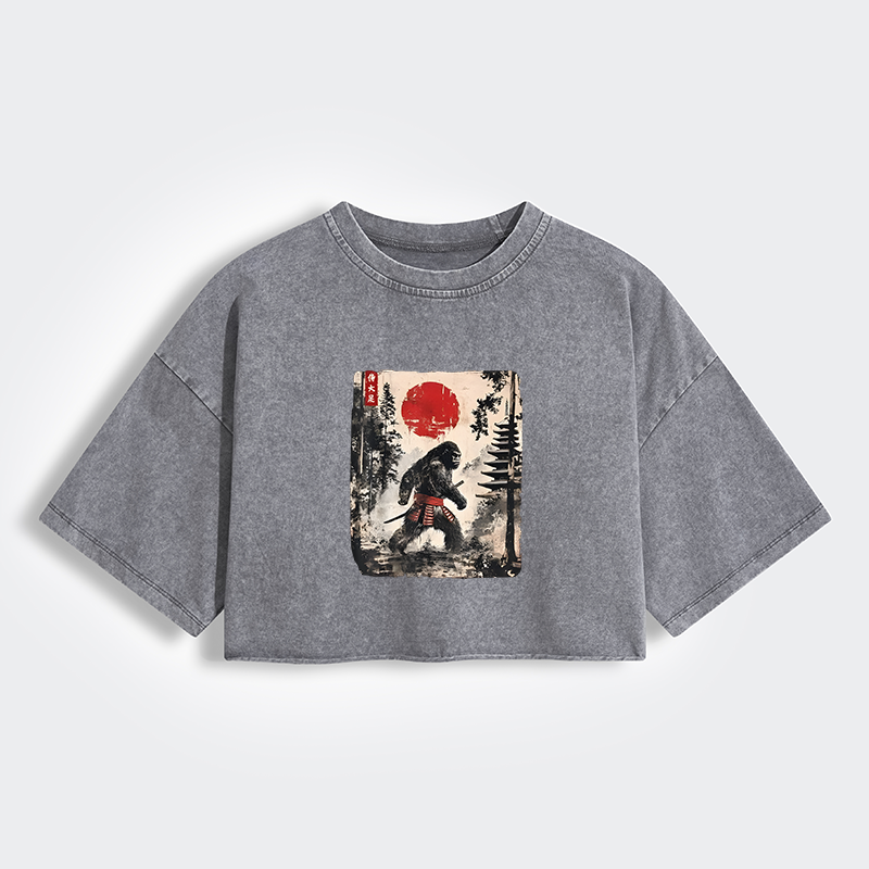 Tokyo-Tiger Japanese Samurai Bigfoot Women's Washed Crop T-Shirt