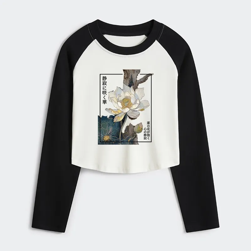 Tokyo-Tiger Blooming Lotus Japan Women's Crop Raglan T-Shirt