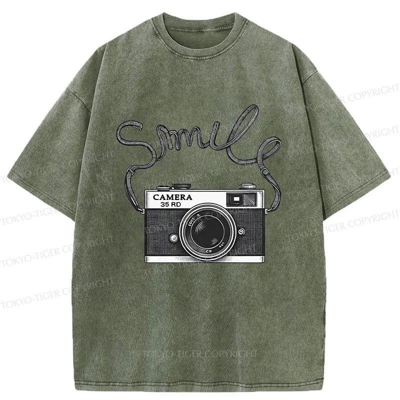 Tokyo-Tiger Smile Camera Washed T-Shirt