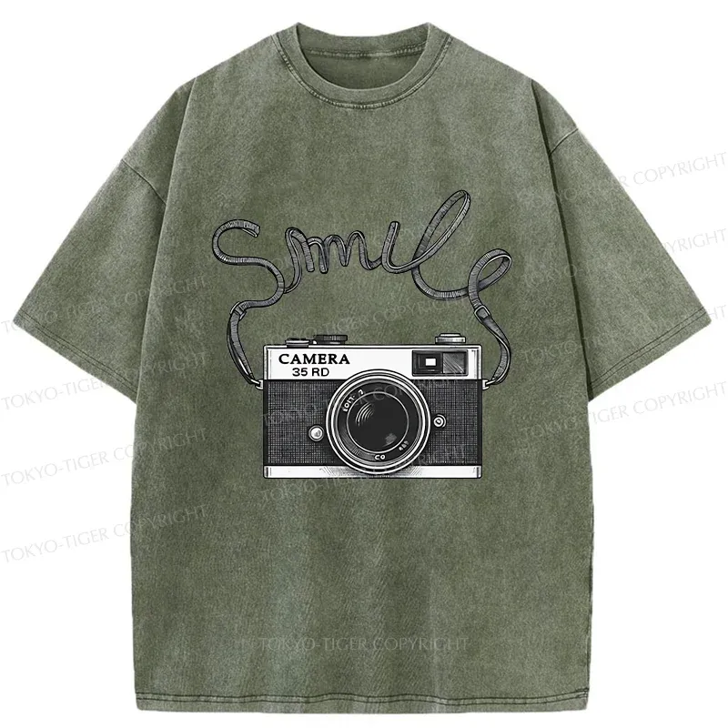 Tokyo-Tiger Smile Camera Washed T-Shirt