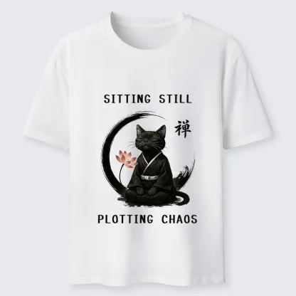 Tokyo-Tiger Sitting still  plotting chaos Calming Zen Cat Funny Classic T-Shirt