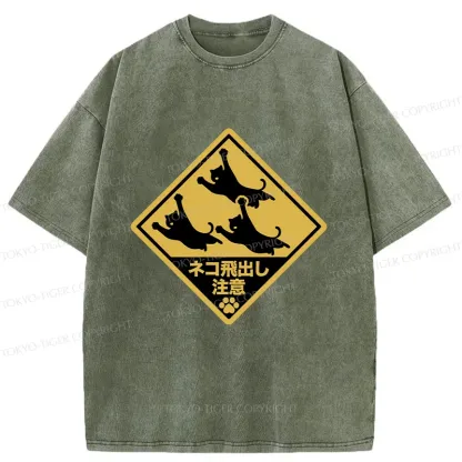 Tokyo-Tiger Cat Jumping Out Be Careful Washed T-Shirt