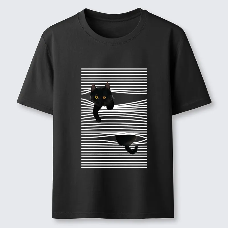 Tokyo-Tiger Cat Scratching Curtain Classic T-Shirt