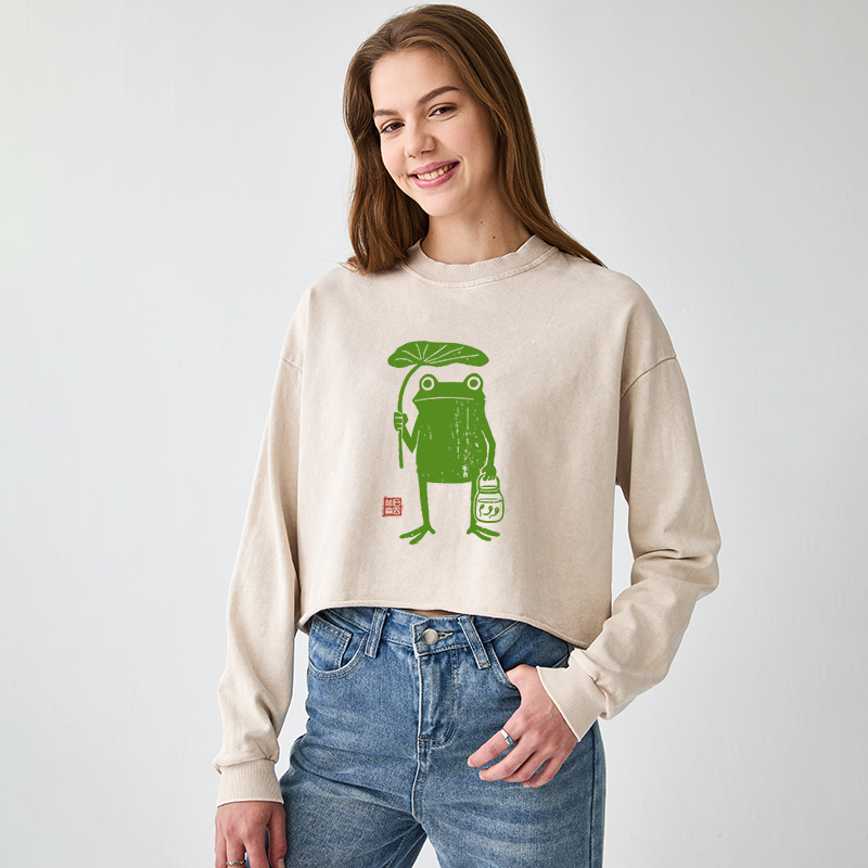 Tokyo-Tiger Frogs Taking Shelter From The Rain Washed Crop Sweatshirt
