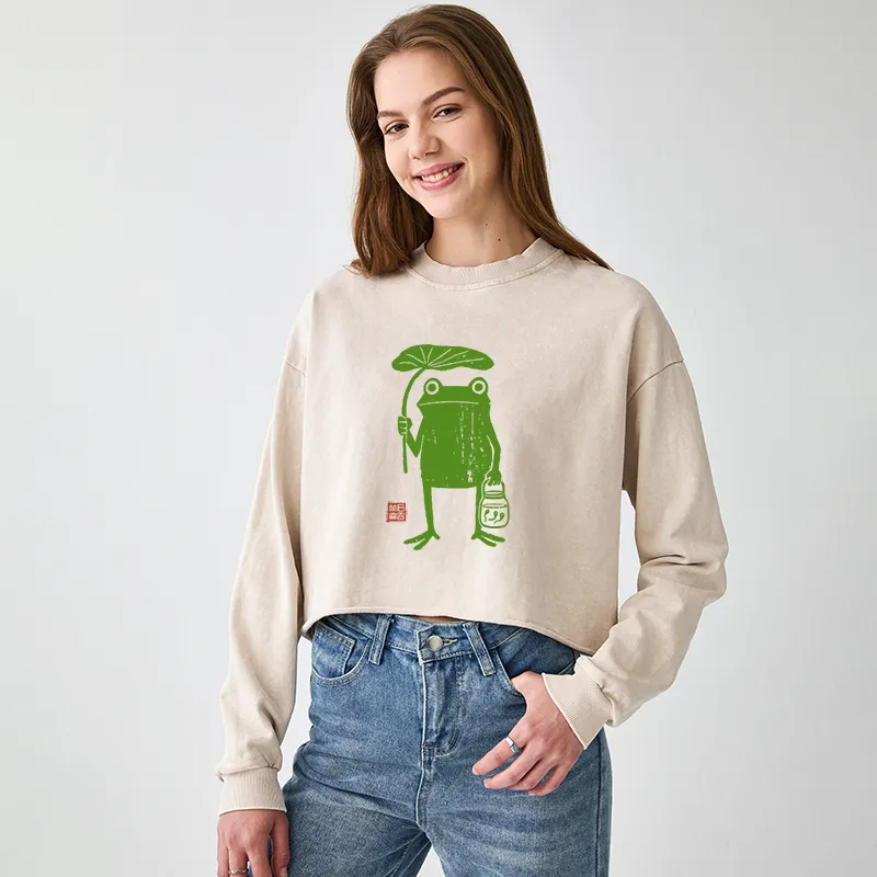 Tokyo-Tiger Frogs Taking Shelter From The Rain Washed Crop Sweatshirt
