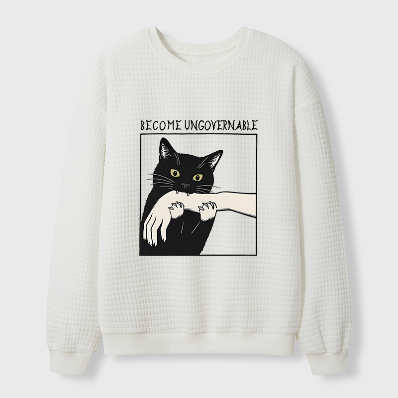 Tokyo-Tiger Black Cat Biting Waffle Sweatshirt