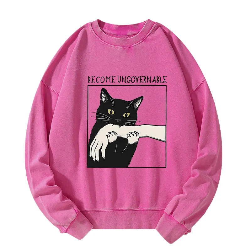 Tokyo-Tiger Black Cat Biting Washed Sweatshirt