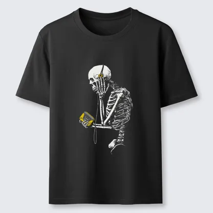 Tokyo-Tiger Skeleton Listening To Music Classic T-Shirt