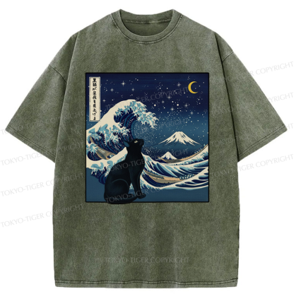 Tokyo-Tiger Cat Staring at the Starry Night Washed T-Shirt