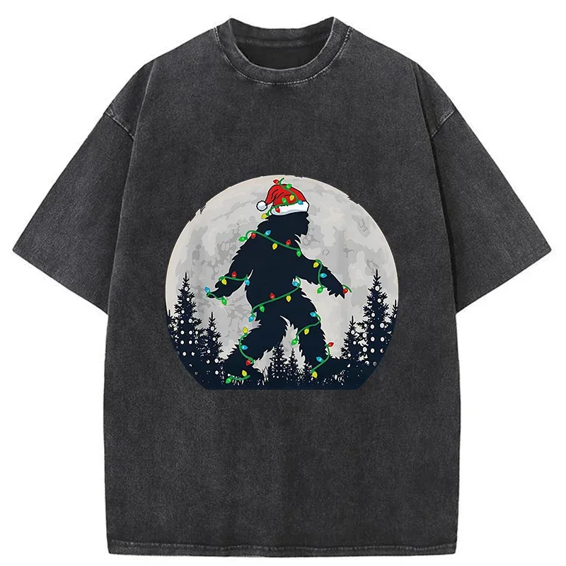 Tokyo-Tiger Bigfoot At Christmas Washed T-Shirt