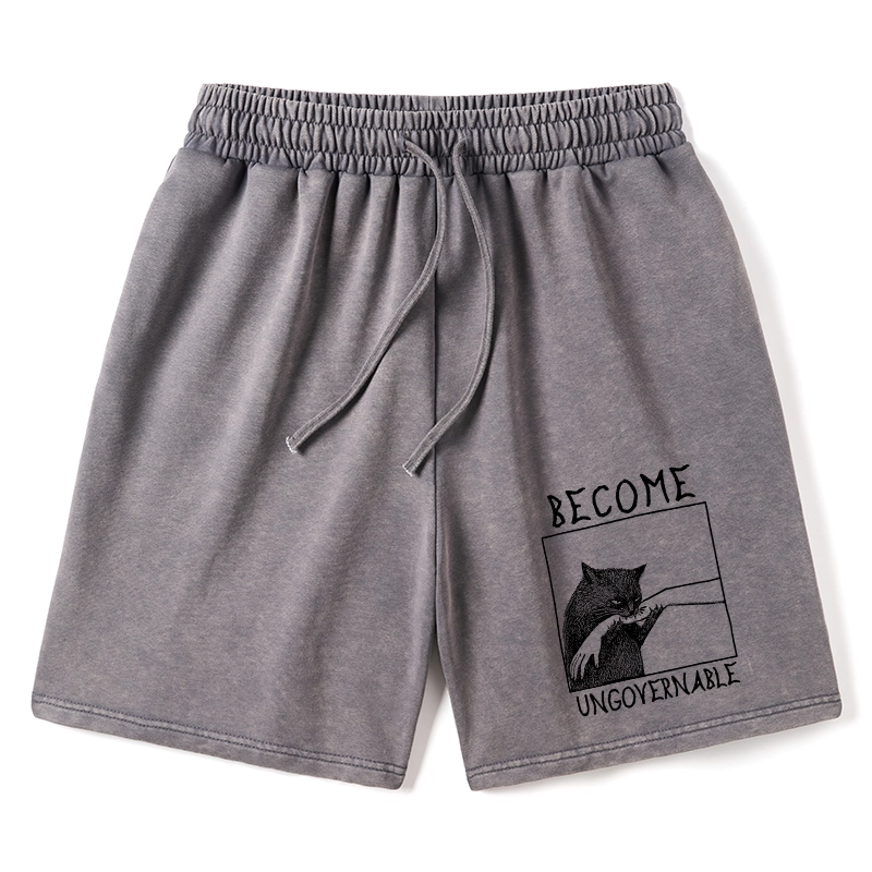 Tokyo-Tiger Cat Biting Arm Washed Shorts