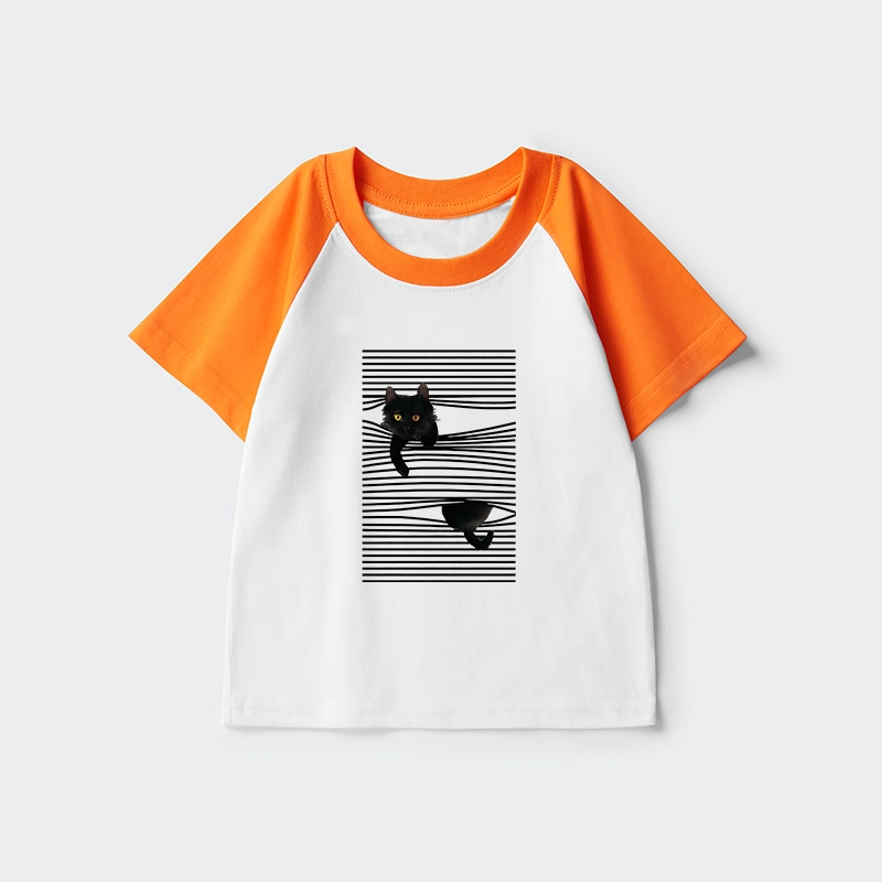 Tokyo-Tiger Cat Scratching Curtain Kids Raglan T-shirt