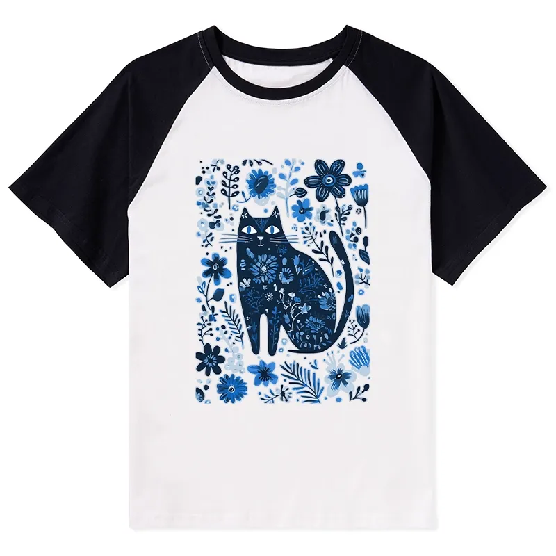 Tokyo-Tiger A Cat Among Flowers Raglan T-shirt