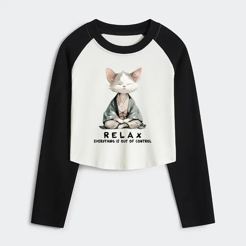 Tokyo-Tiger Zen Cat Relaxation，Everything's Out Of Control Women's Crop Raglan T-Shirt