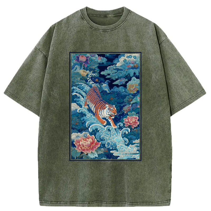 Tokyo-Tiger Beneath Auspicious Clouds Washed T-Shirt
