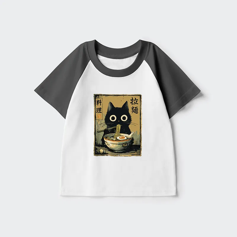 Tokyo-Tiger Cute Black Cat Eating Ramen Japan Kids Raglan T-shirt