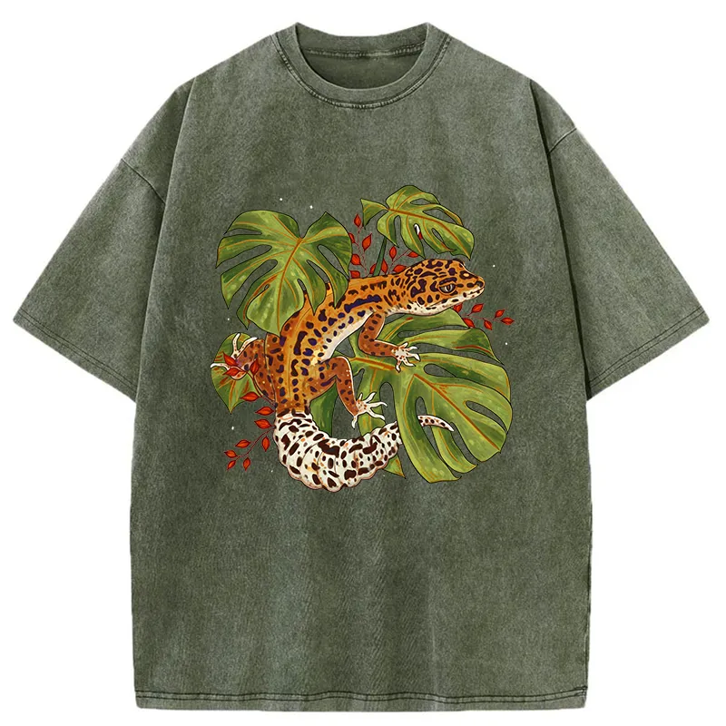 Tokyo-Tiger Geckos And Monstera Plants Washed T-Shirt