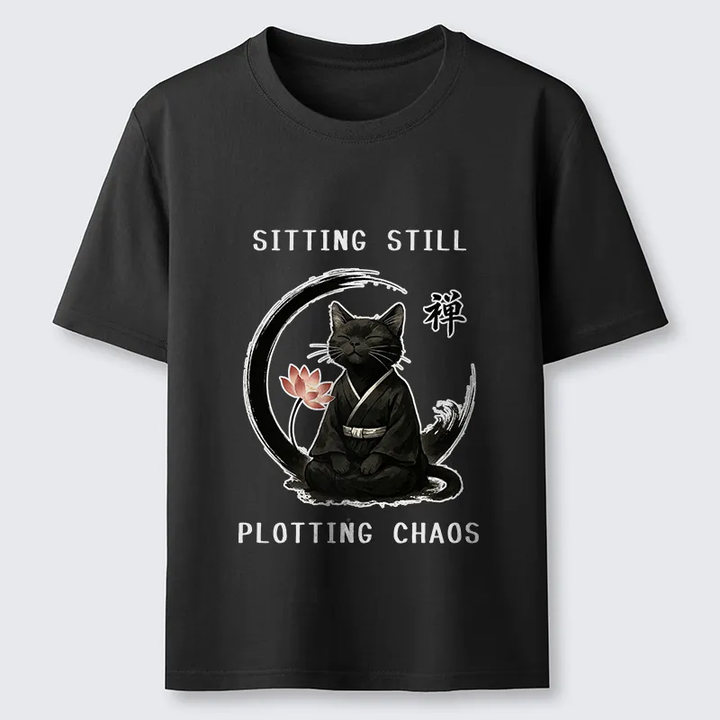 Tokyo-Tiger Sitting still  plotting chaos Calming Zen Cat Funny Classic T-Shirt